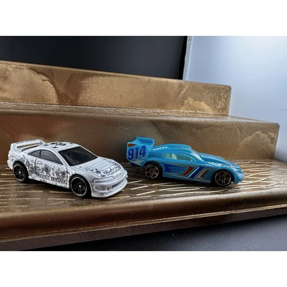 Lot Of 12 Hot Wheels‎ Maisto Diecast Cars And Trucks Modern And Vintage